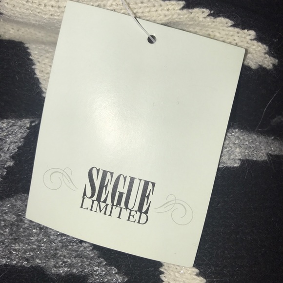 Segue Limited turtleneck sweater with star pattern - Picture 3 of 4